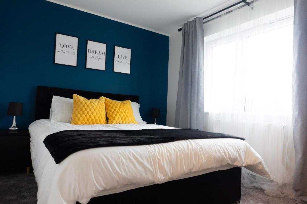 Villa Stylish House With Private Parking Glasgow Esterno foto