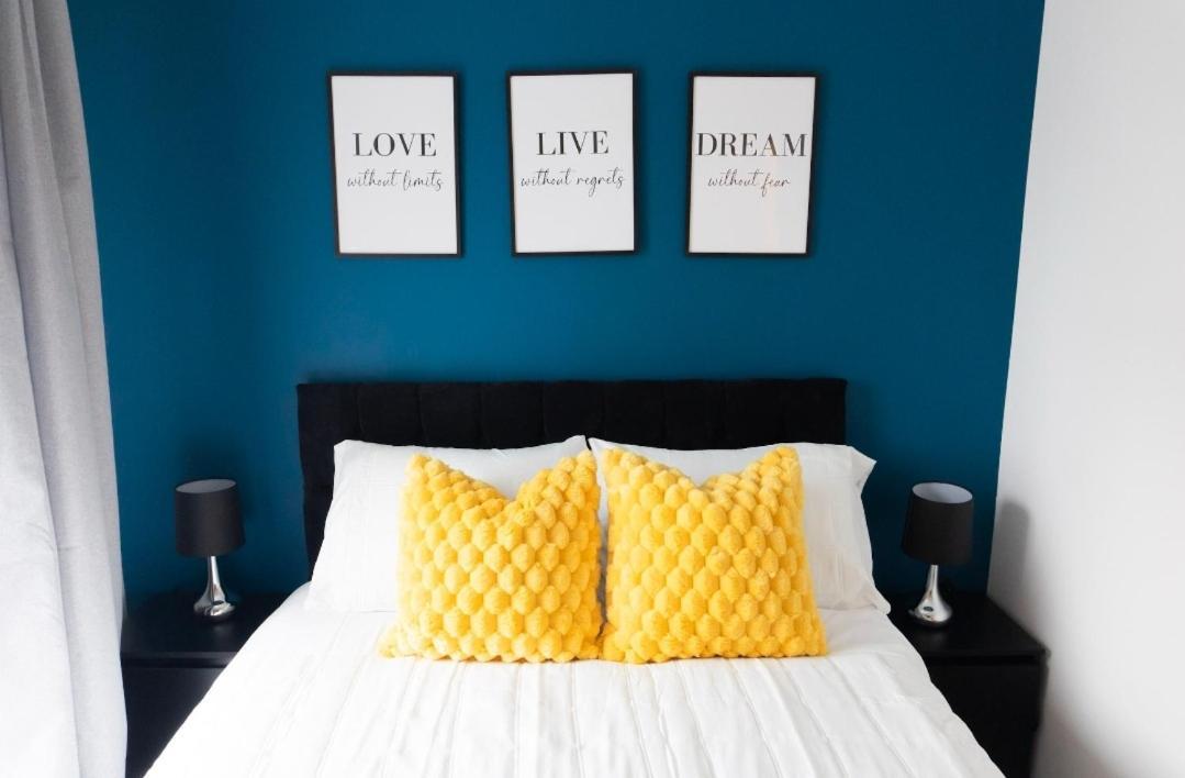 Villa Stylish House With Private Parking Glasgow Esterno foto
